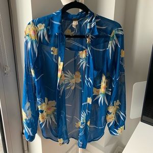 Tropical shirt, great to wear as a swim coverup